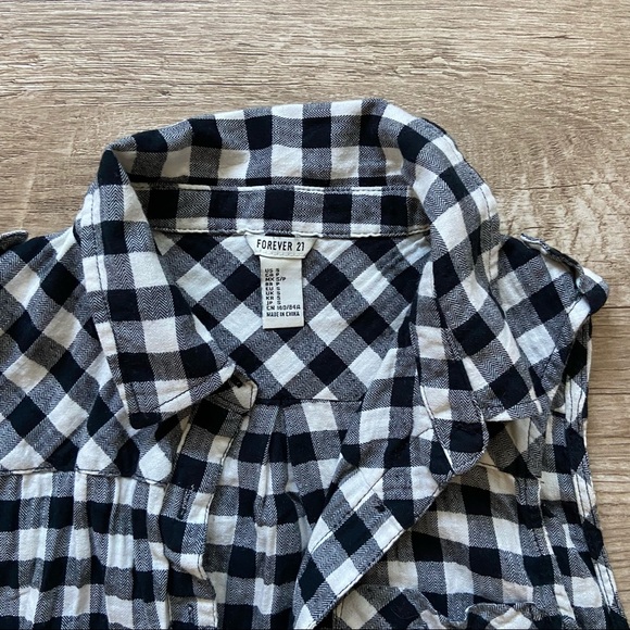 Forever 21 Plaid Button Up Dress size S - Picture 2 of 8